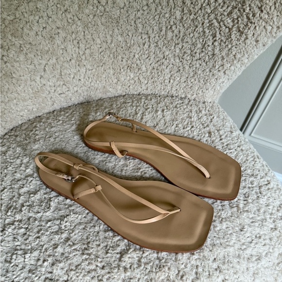 reformation vincenza sandals - Picture 4 of 7